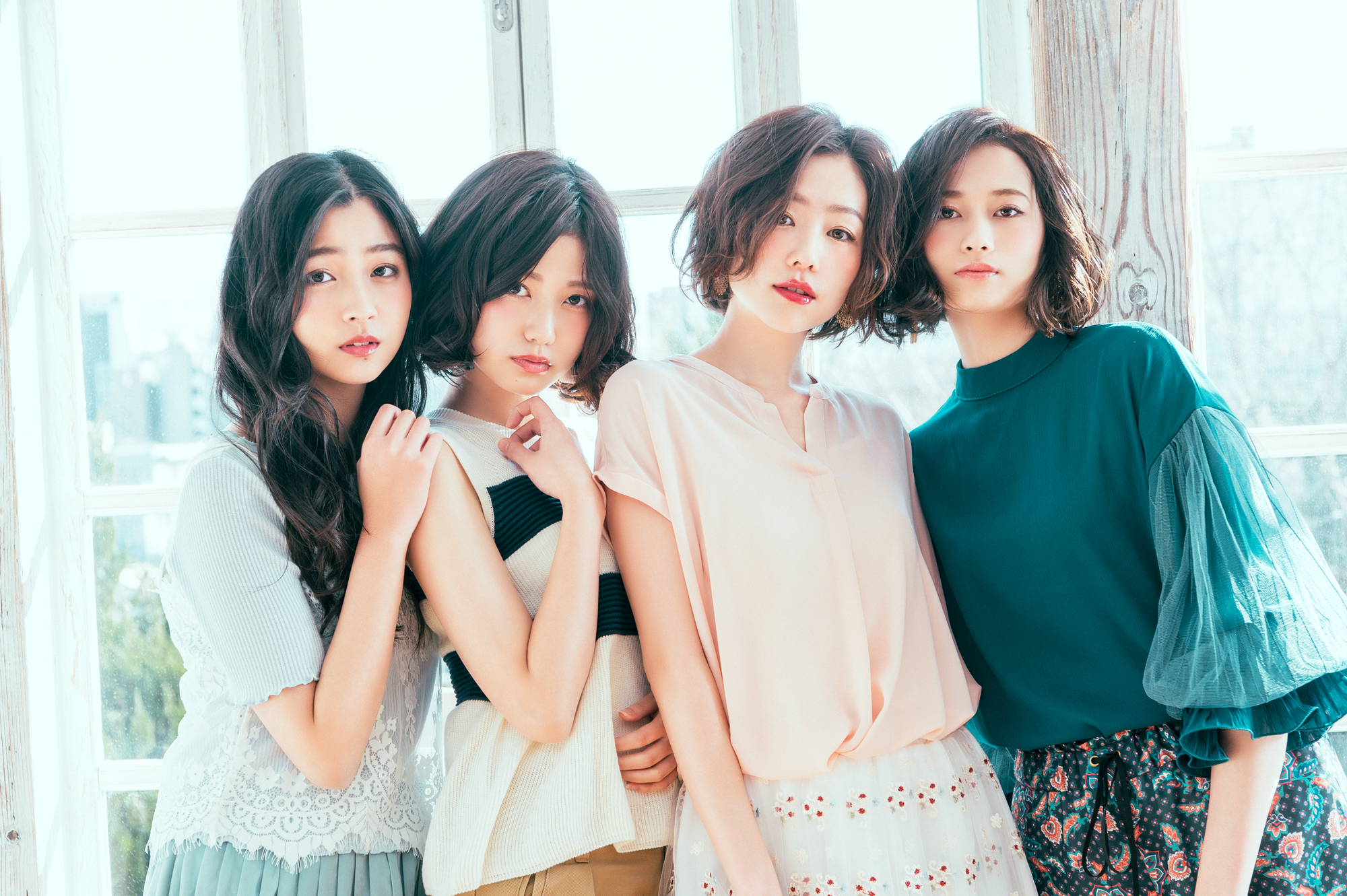 『COVER hair’s magazine 2018』ついに発行！最新ヘア＆ファッションスタイルをお届け