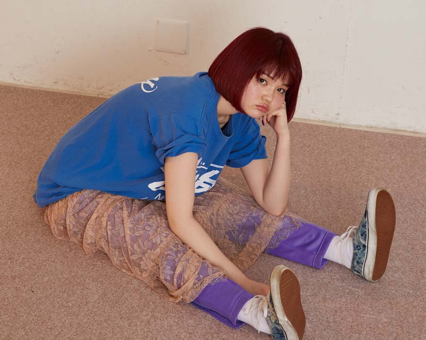 深紅ボブが射抜く“静かな強さ”COVER HAIR CTEATIVE × 谷本一典 が手がける ihme issue2「葛野 未崎」ヘアメイク