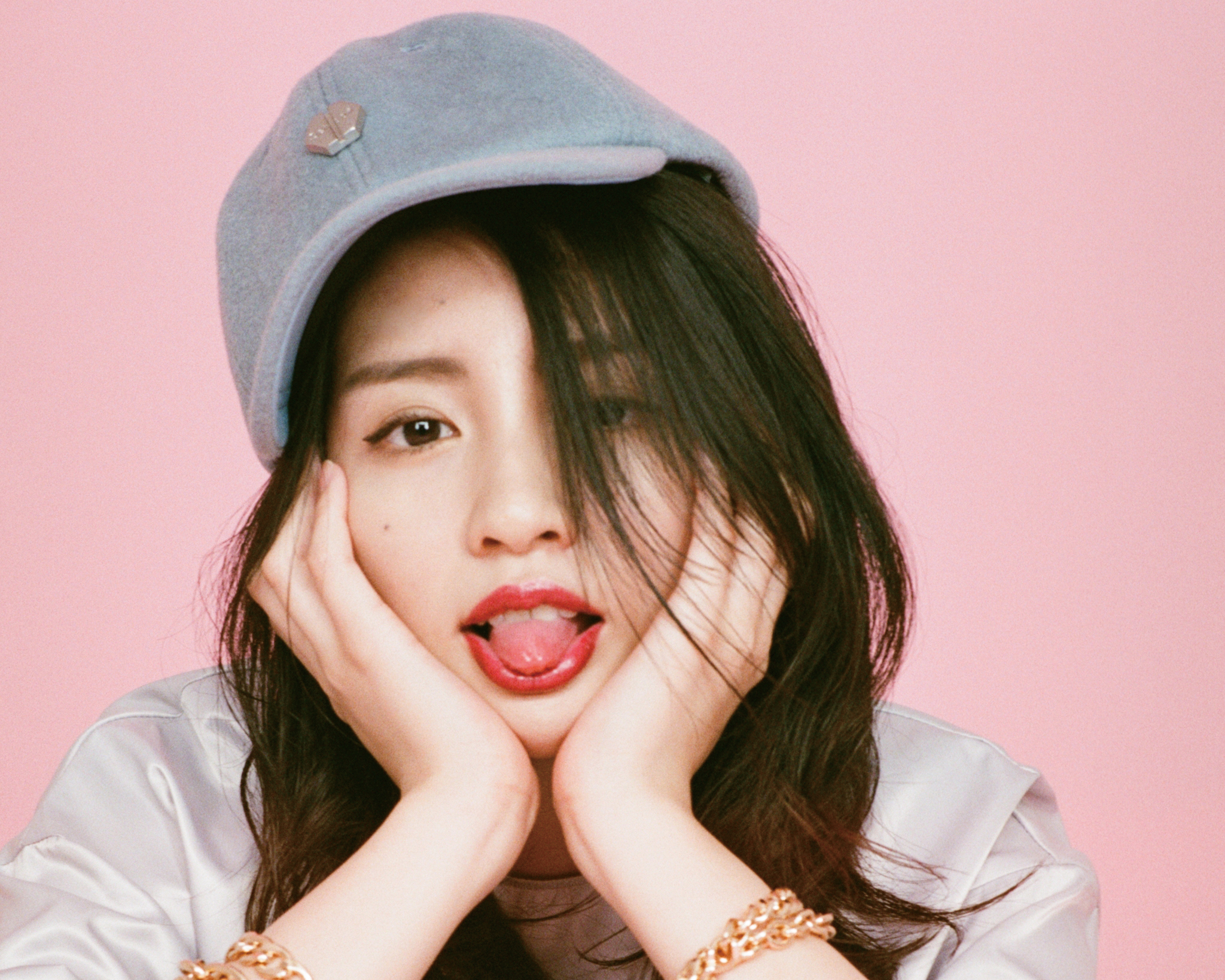 「無邪気は、スタイルになる」—— 青島妃菜、COVER HAIR クリエイティブが描く“プレイフル・モード”