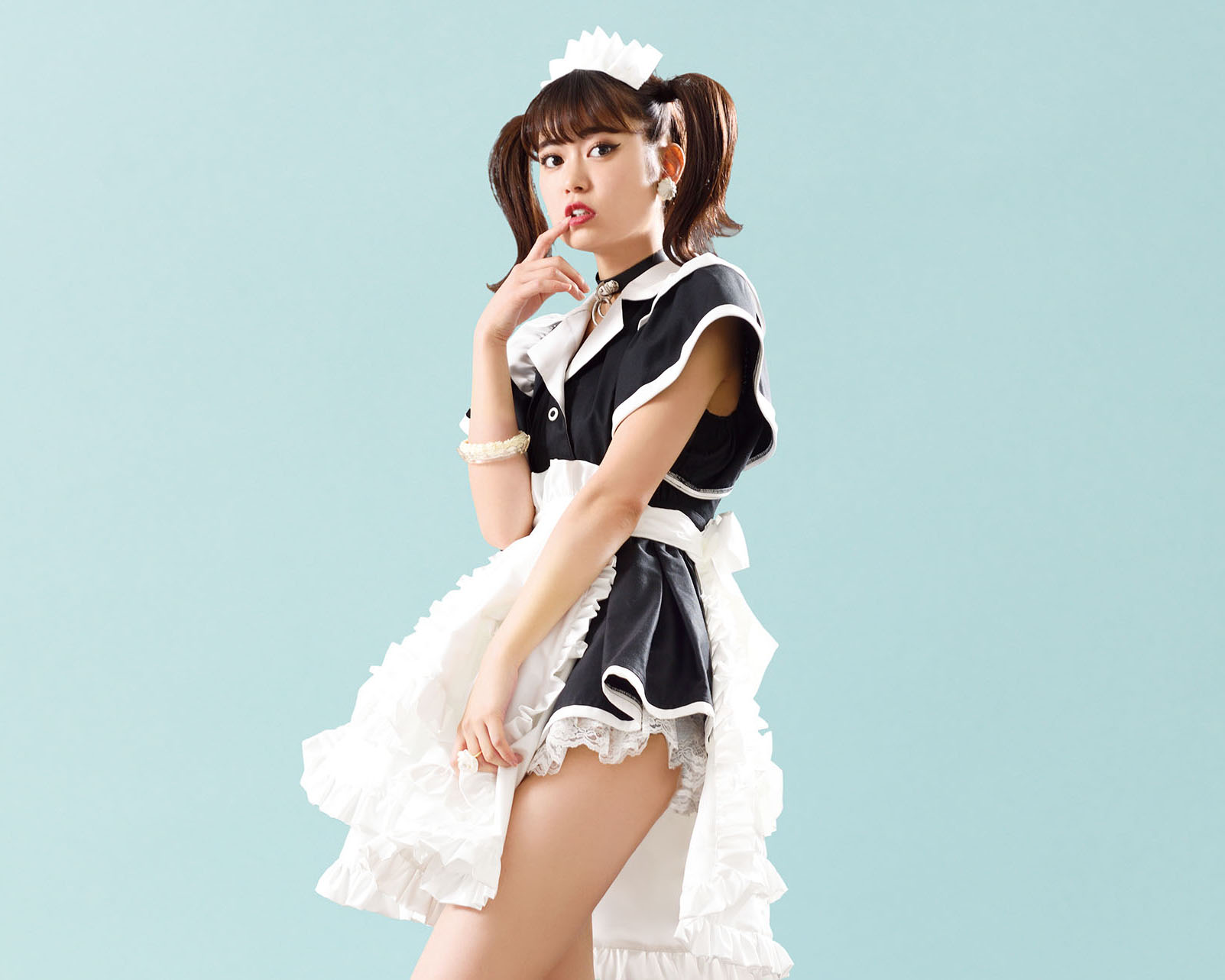 Sweet Rebellion ― 前田亜美、ガーリーの奥に潜むモードな反逆