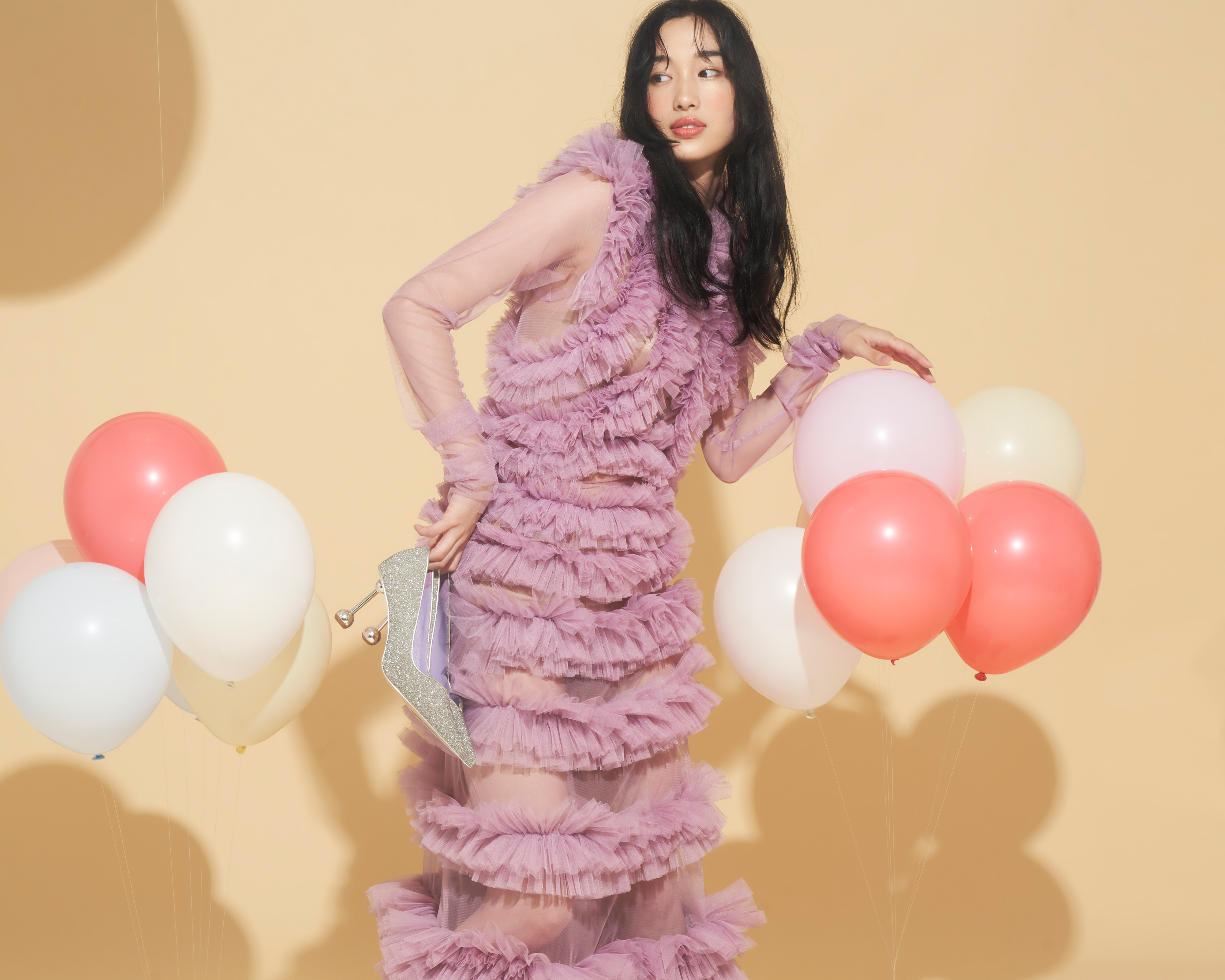 甘さを操る、モードの余白。石田夢実が纏う“ラベンダーの強度”